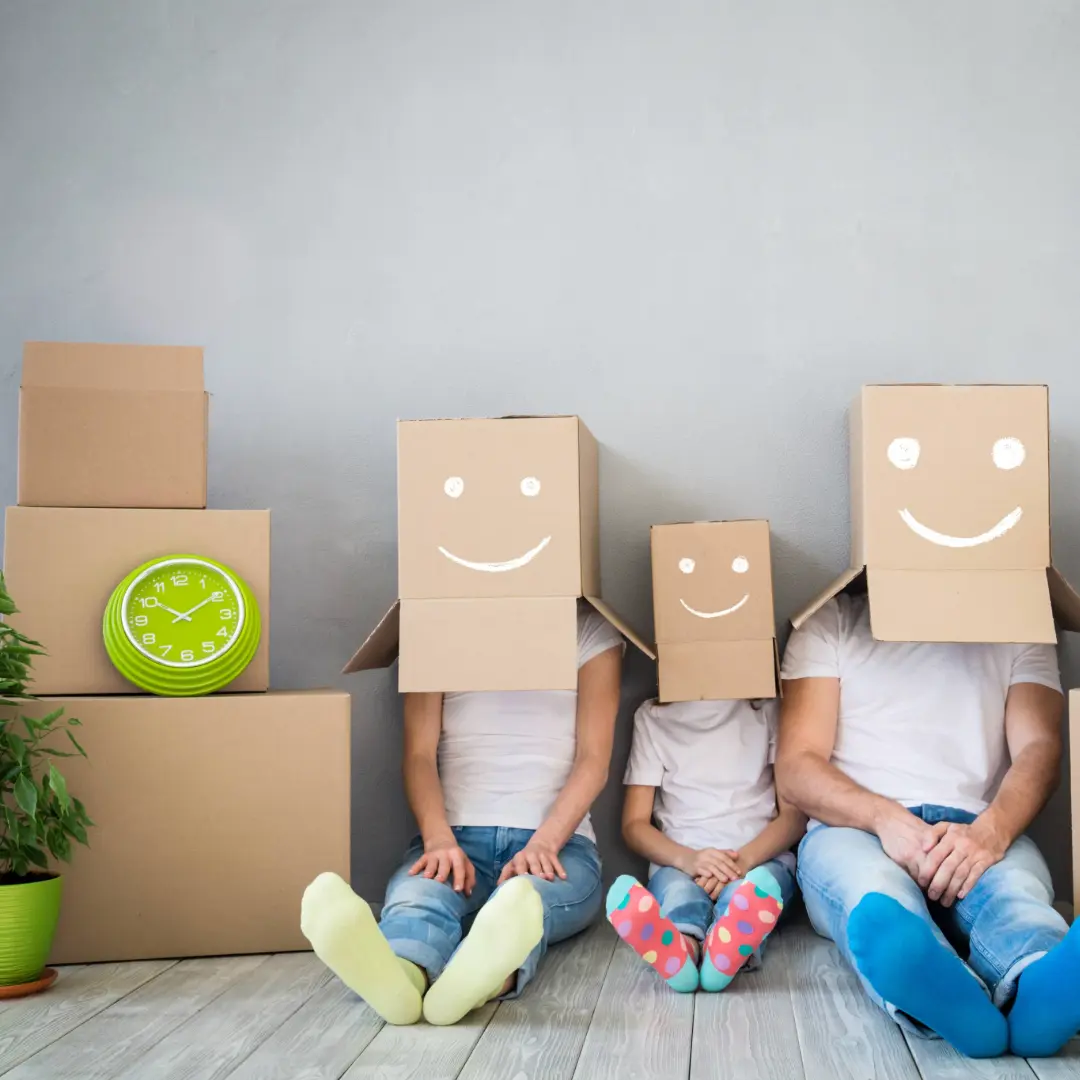 Tingsapp team and movers collaborating on a stress-free move